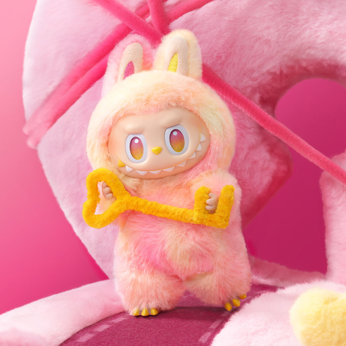 Pop Mart Labubu THE MONSTERS Big into Energy Series-Vinyl Plush Pendant (Single Blind Box)