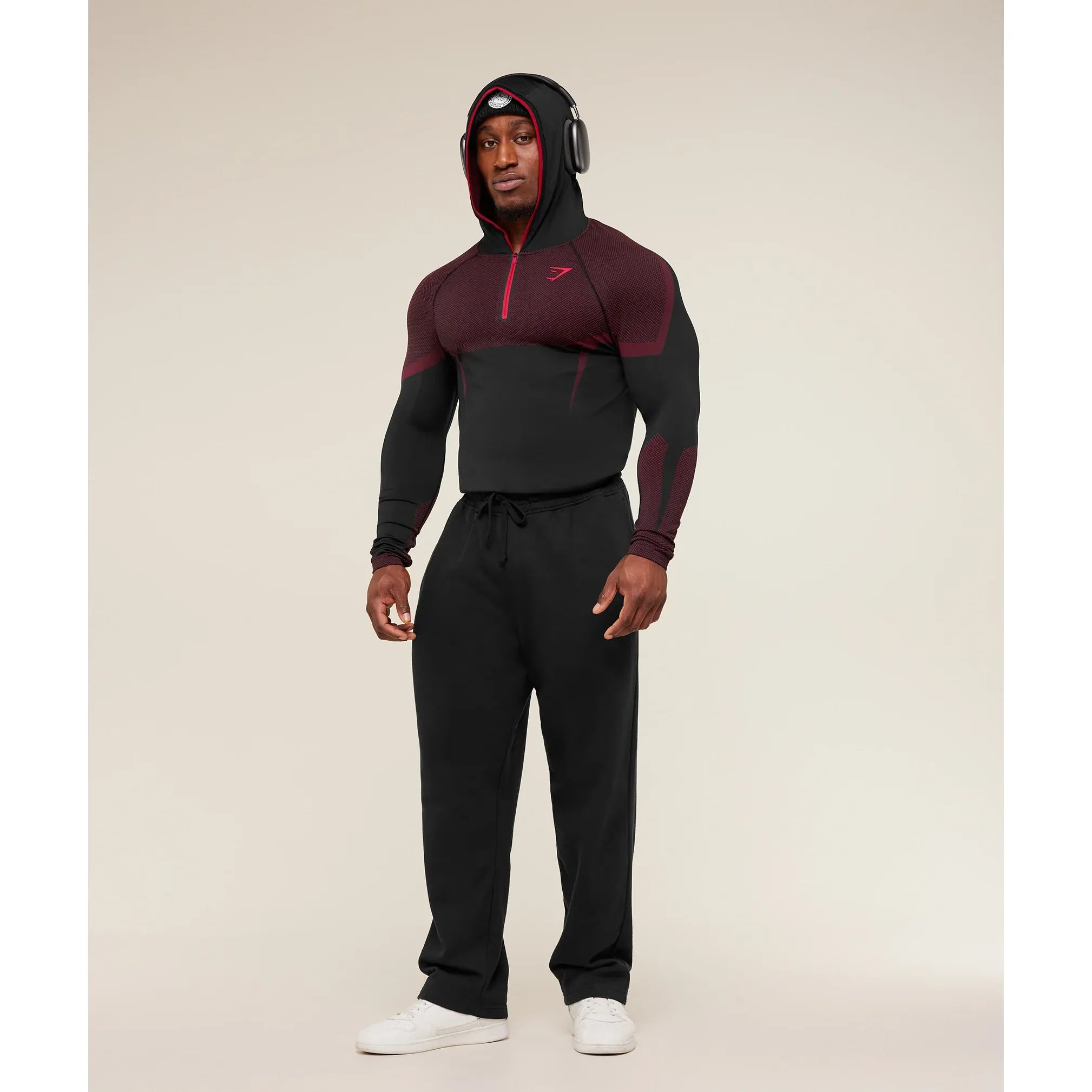 GymShark Onyx 5.0 Seamless Hoodie Black/Carmine Red