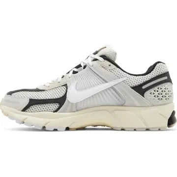 Nike Air Zoom Vomero 5 Supersonic