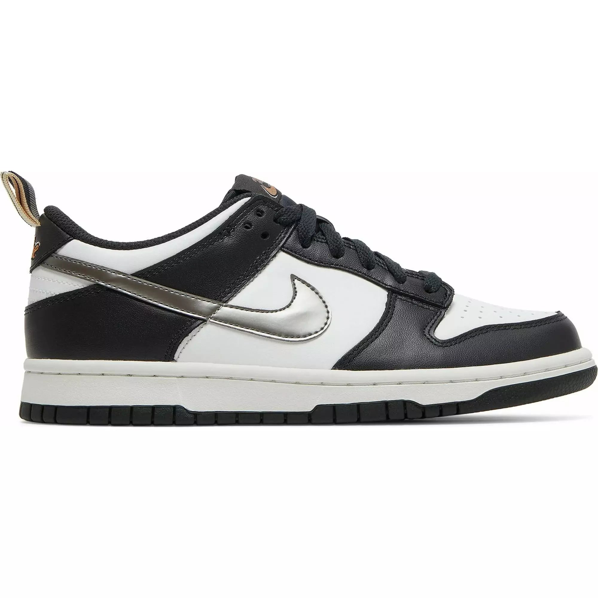 Nike Panda Dunk Low Metallic Panda Grade School