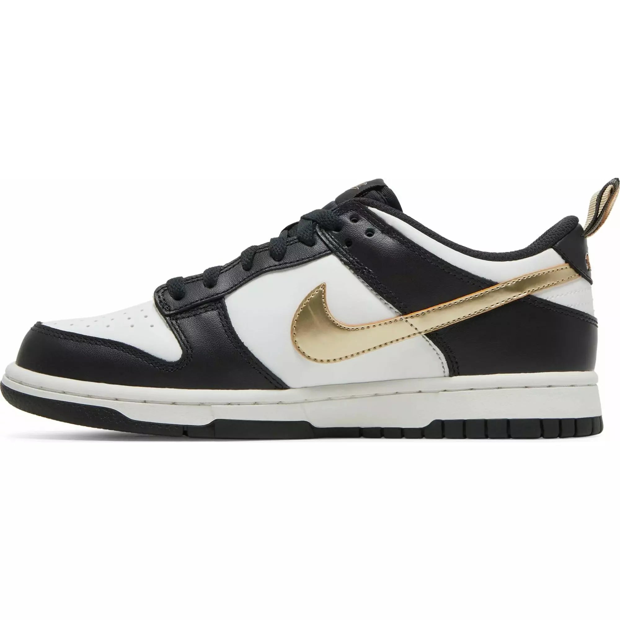 Nike Panda Dunk Low Metallic Panda Grade School